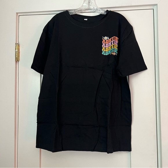 It’s Me Hi I’m the Cool Aunt T-Shirt - Picture 2 of 7